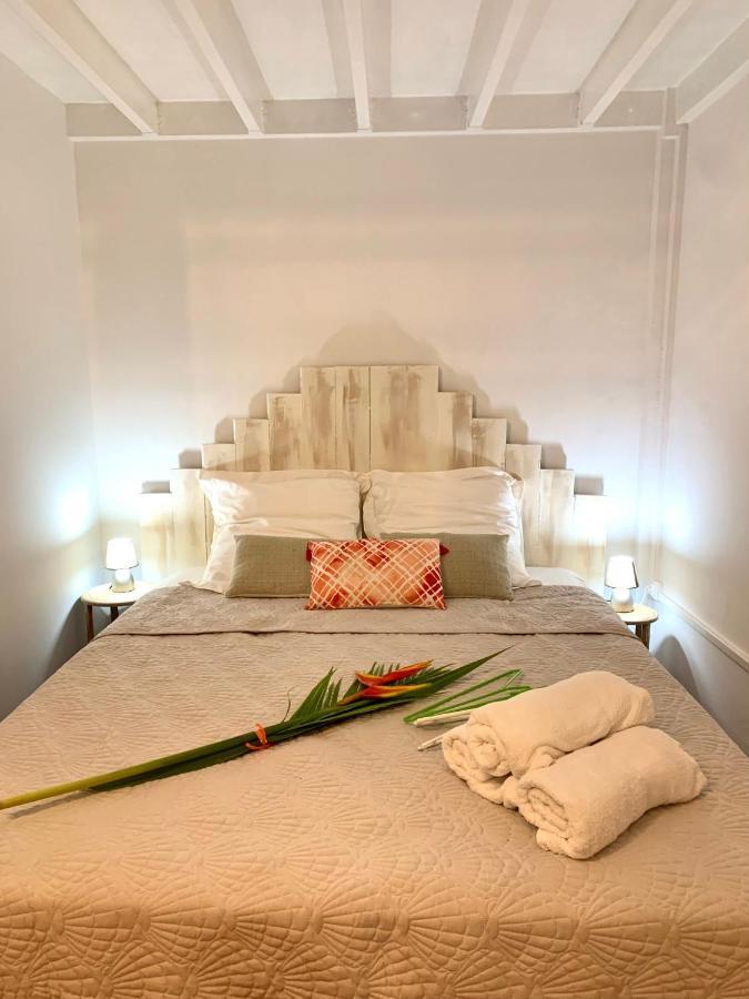 Somptueux Duplex Sur La Route Des Plages Sainte-Anne Ngoại thất bức ảnh