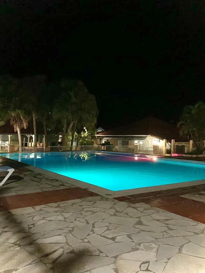 Somptueux Duplex Sur La Route Des Plages Sainte-Anne Ngoại thất bức ảnh